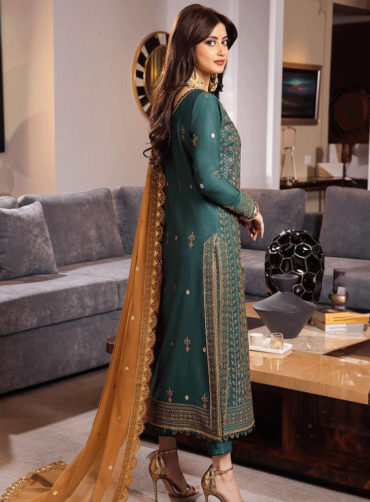 ASIM JOFA 3PC Heavy Embroidered Lawn Set