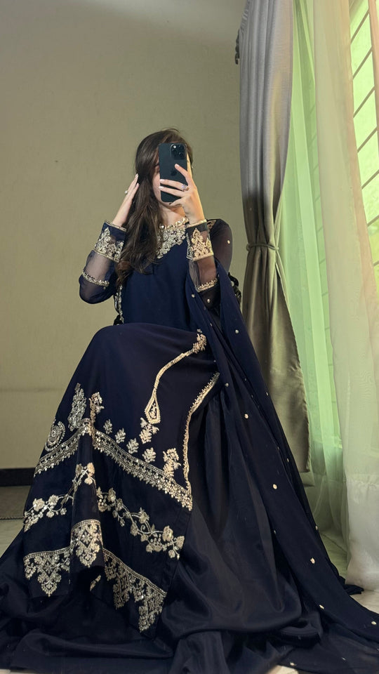 Rahma 3 pcs Embroidered Suit