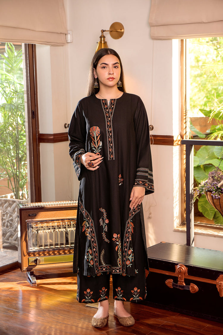 URGE 2PC Embroidered Lawn Set
