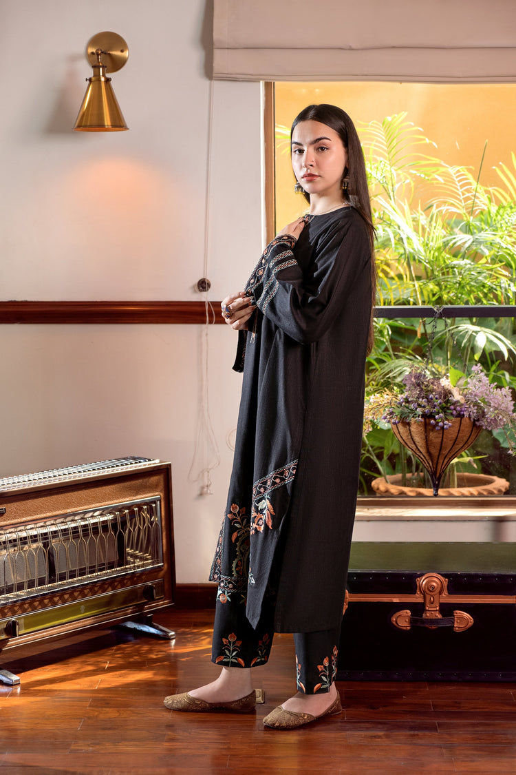 URGE 2PC Embroidered Lawn Set